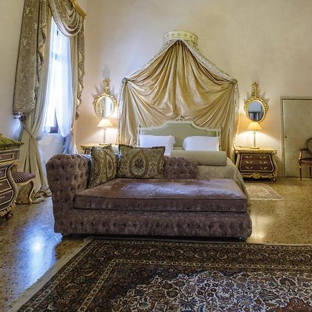 Palazzo Ca' Bernardo By Francesco Molon Hotel เวนิส ภายนอก รูปภาพ