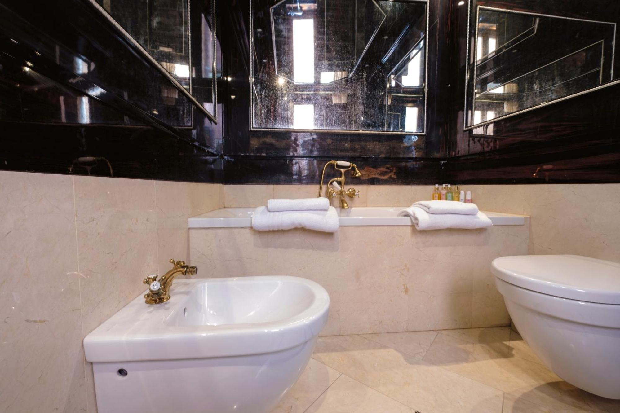 Palazzo Ca' Bernardo By Francesco Molon Hotel เวนิส ภายนอก รูปภาพ