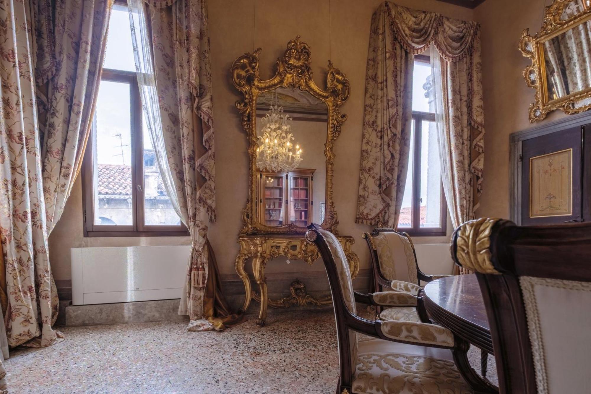 Palazzo Ca' Bernardo By Francesco Molon Hotel เวนิส ภายนอก รูปภาพ